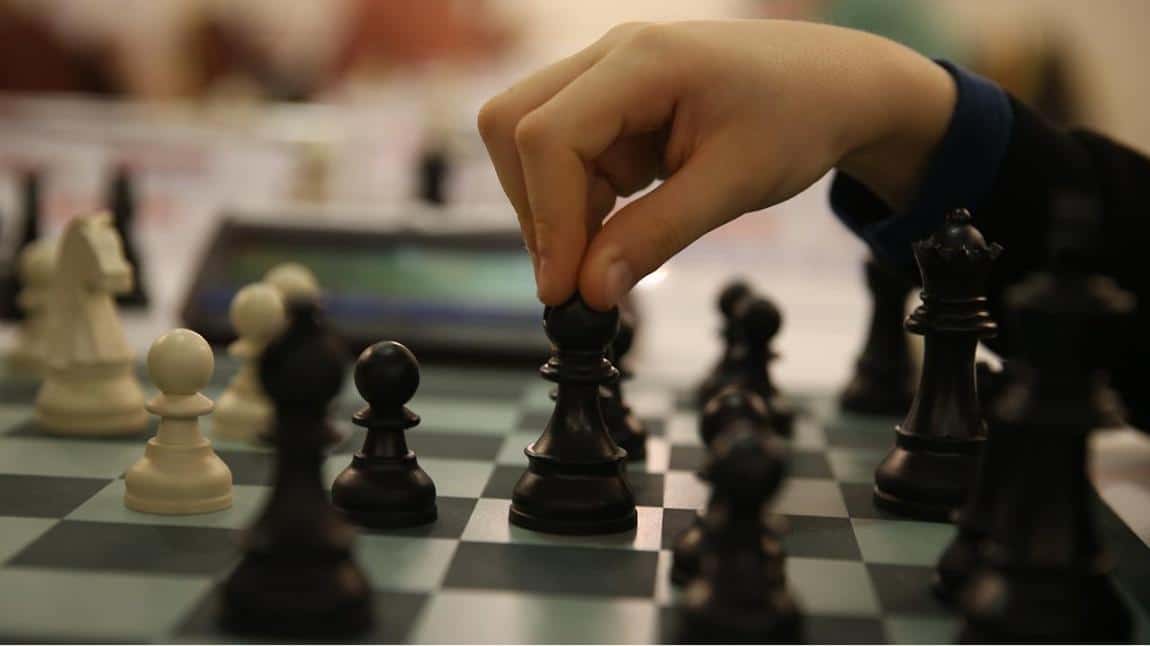 Öğrencimiz Ece'yi Cumhuriyet Bayramı Satranç Turnuvası İl Birinciliğinden Dolayı Tebrik Ederiz